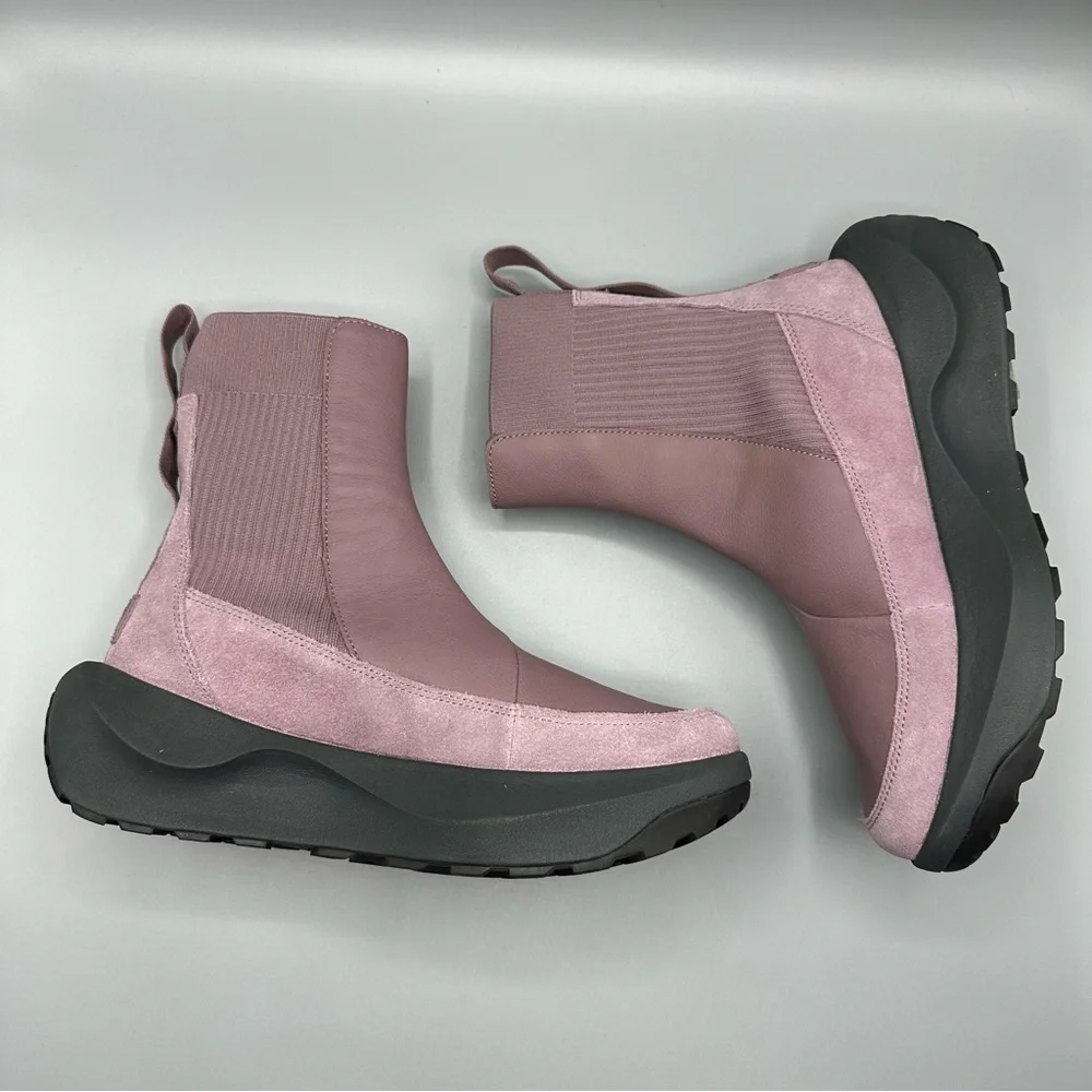 The North Face Women’s Platform Knit Leather Boots Size 10